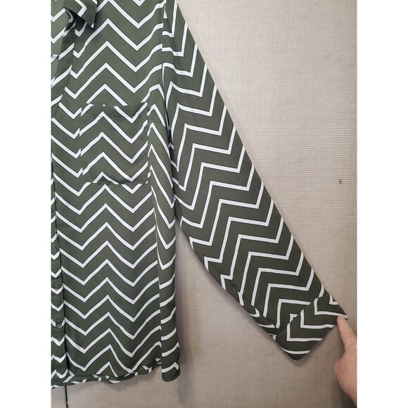 Express Green Chevron Roll-Tab Sleeve Button-Up Shirt Size XL - Picture 2 of 6